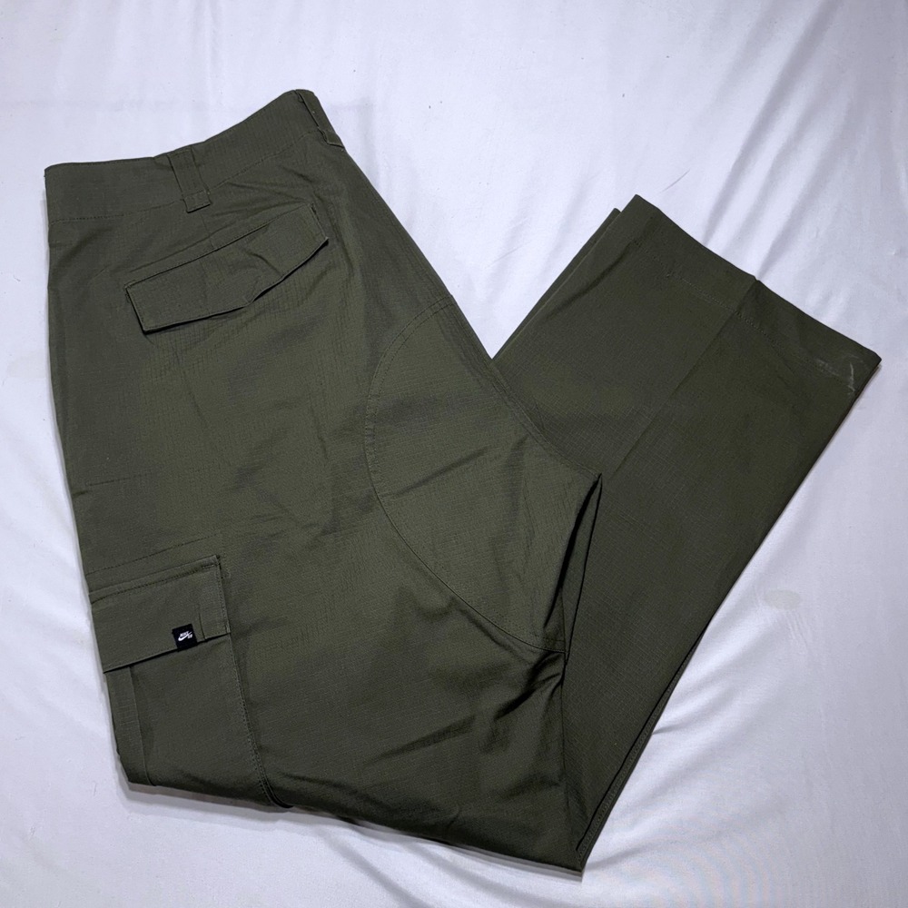Nike SB Cargo Pants Mens 38 Olive Green Ripstop CV4699-325 Skateboarding Utility